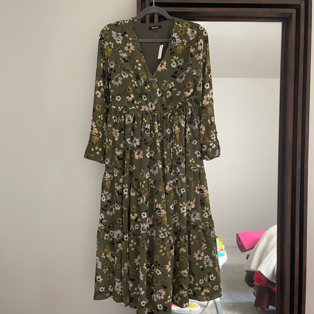 Cute Madewell Green floral dress